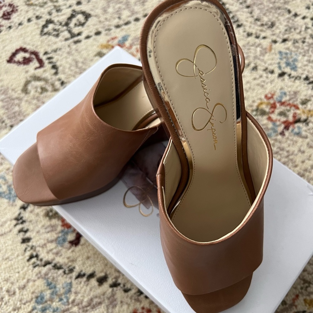 Beautiful suntan NIB Jessica Simpson wedge sandals